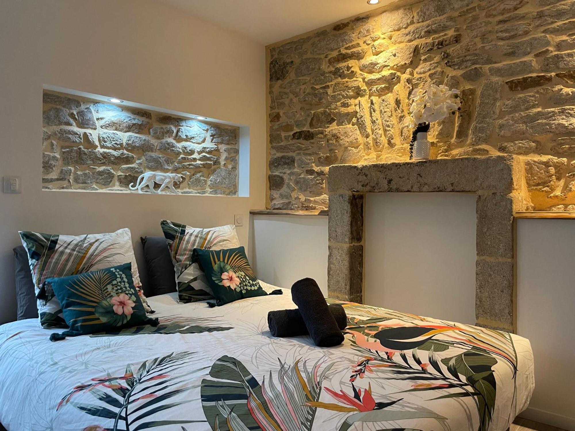 Le Calloch 2D - Studio 4 Etoiles - Quartier Gare - Wifi - Netflix Quimper Exterior photo